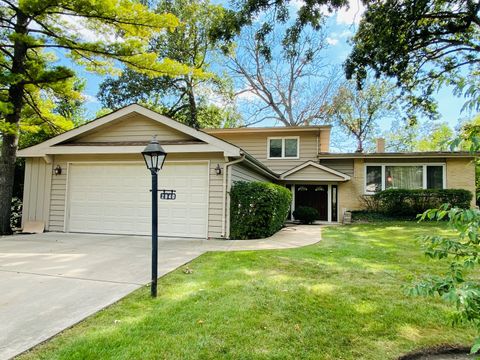 Photo of 2840 Twin Oaks Drive, Highland Park, IL 60035 (MLS # 12629860)