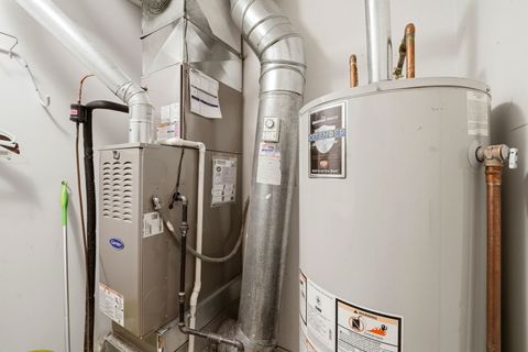 Tiny photo for 8 Saint Regis Court, Elmhurst, IL 60126 (MLS # 12579246)