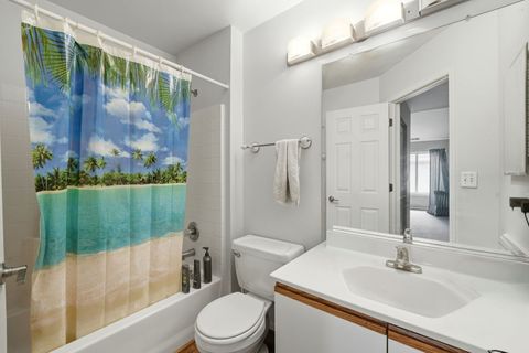 Tiny photo for 8 Saint Regis Court, Elmhurst, IL 60126 (MLS # 12579246)