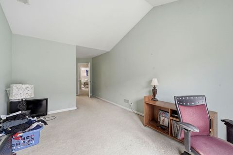 Tiny photo for 8 Saint Regis Court, Elmhurst, IL 60126 (MLS # 12579246)