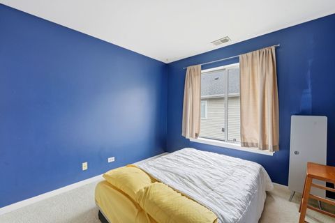 Tiny photo for 8 Saint Regis Court, Elmhurst, IL 60126 (MLS # 12579246)