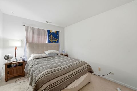 Tiny photo for 8 Saint Regis Court, Elmhurst, IL 60126 (MLS # 12579246)