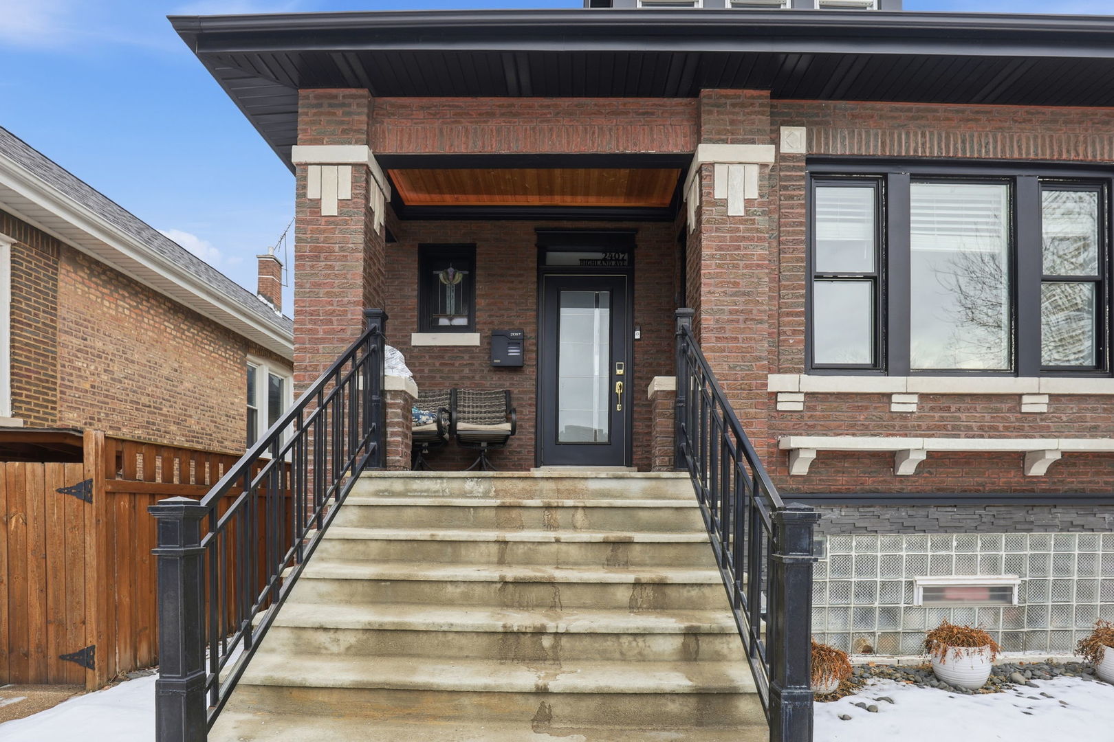 2407 Highland Avenue