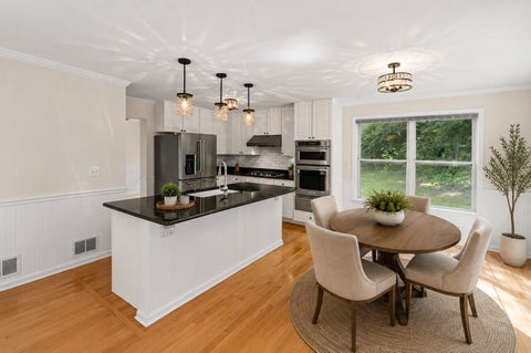 Tiny photo for 9 Lake Gillilan Court, Algonquin, IL 60102 (MLS # 12750668)