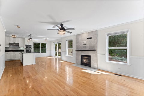 Tiny photo for 9 Lake Gillilan Court, Algonquin, IL 60102 (MLS # 12750668)