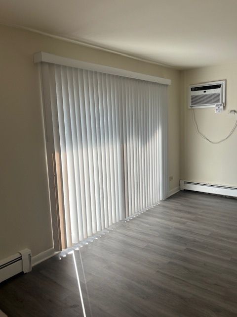 Tiny photo for 9821 S Cicero Avenue S #8, Oak Lawn, IL 60453 (MLS # 12486572)