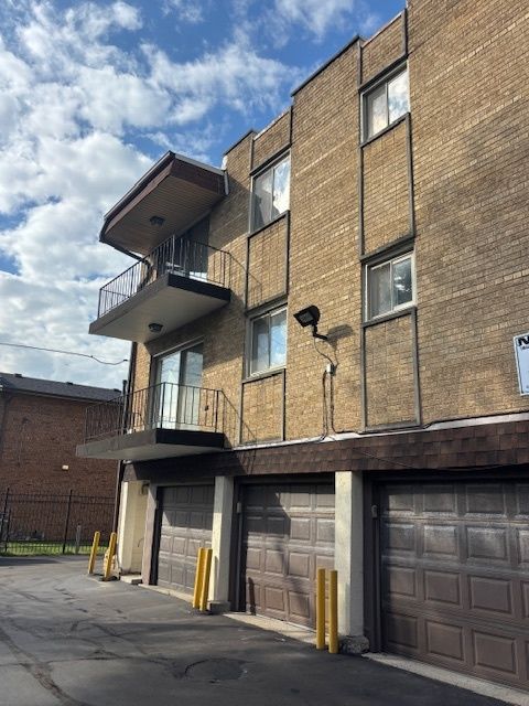 Tiny photo for 9821 S Cicero Avenue S #8, Oak Lawn, IL 60453 (MLS # 12486572)