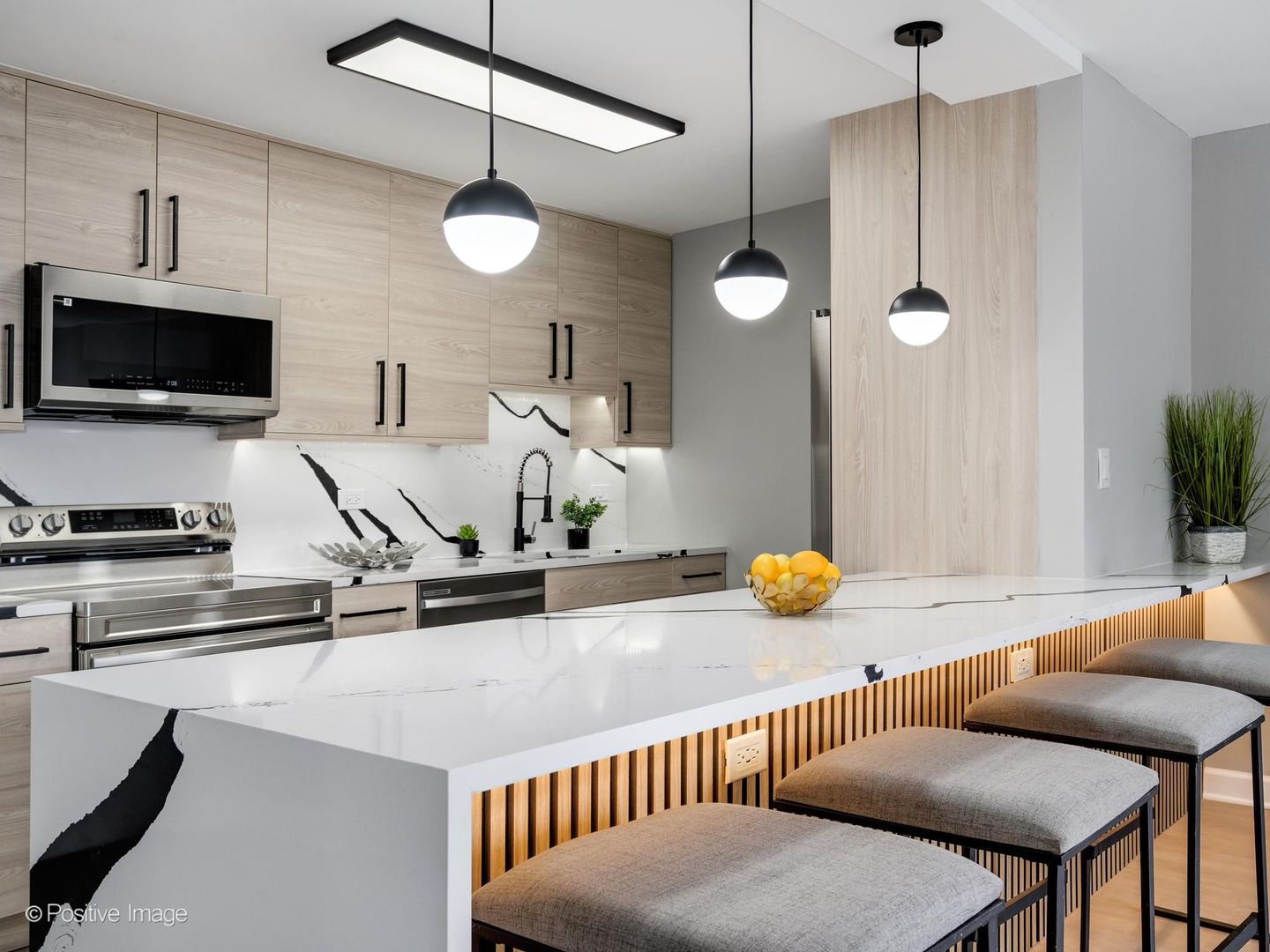 5455 N Sheridan Road 3106
