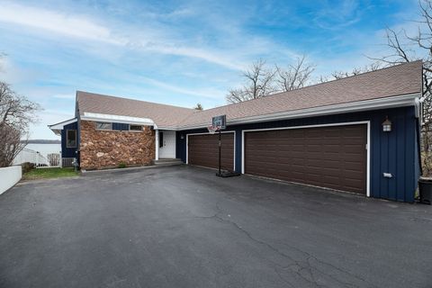 652 E Grand Avenue Lake Villa IL 60046