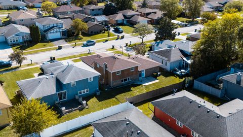 Tiny photo for 20124 Redwood Avenue, Lynwood, IL 60411 (MLS # 12439013)