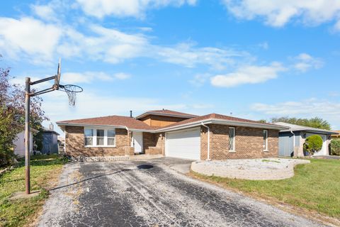 Photo of 20124 Redwood Avenue, Lynwood, IL 60411 (MLS # 12439013)