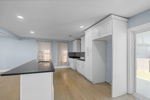 Tiny photo for 20124 Redwood Avenue, Lynwood, IL 60411 (MLS # 12439013)