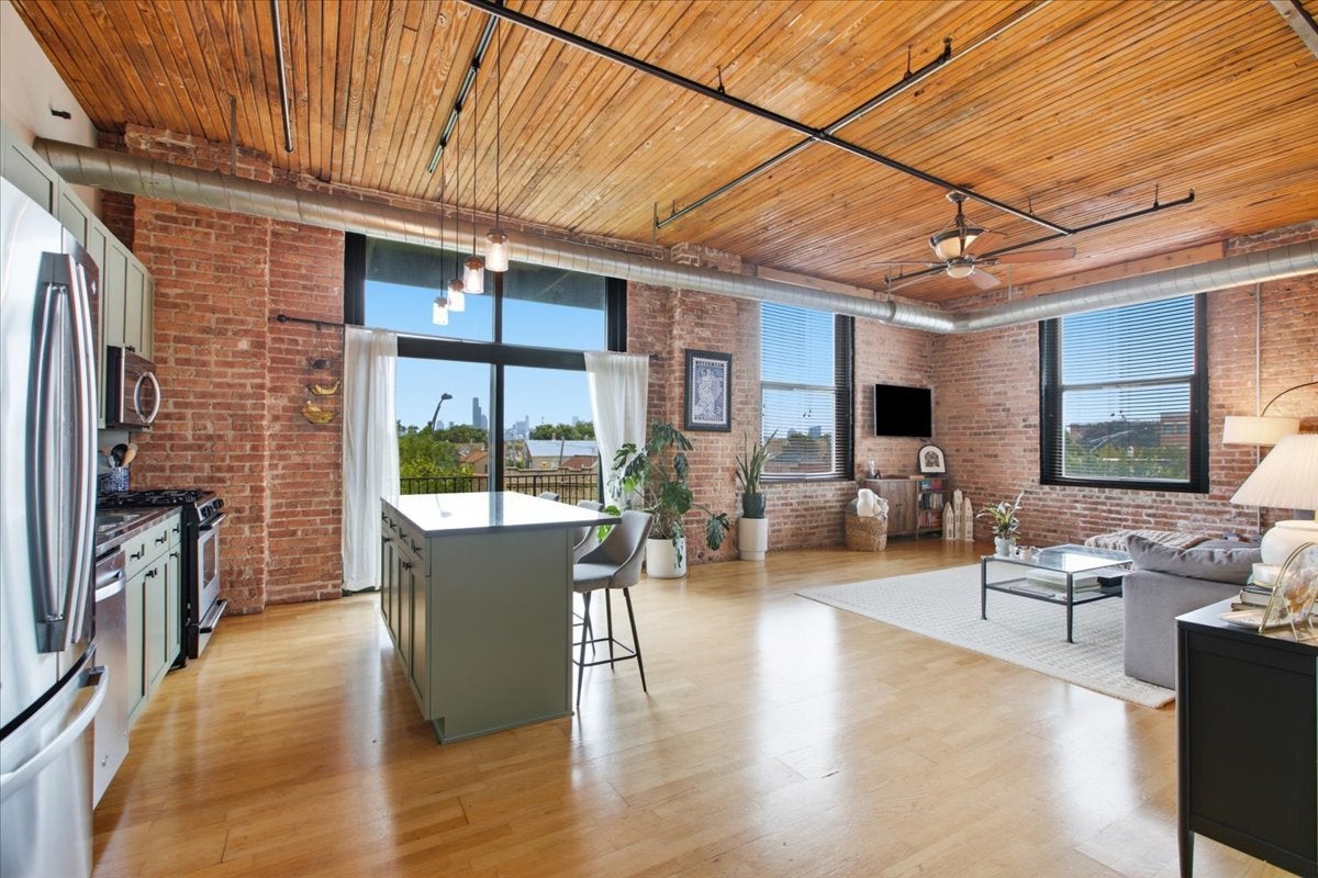 3500 S SANGAMON Street 314