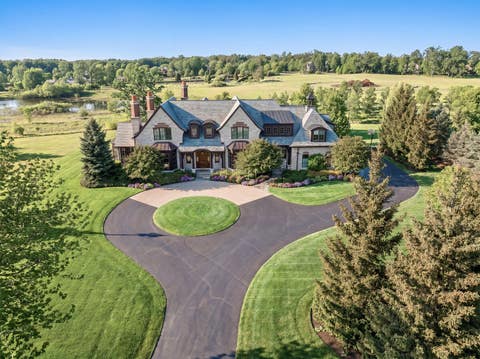 Tiny photo for 1330 W Whitmore Court, Lake Forest, IL 60045 (MLS # 12674905)