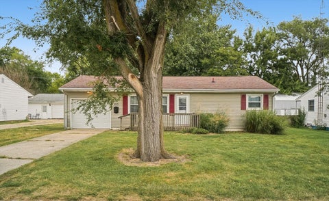Tiny photo for 1115 Eastview Drive, Paxton, IL 60957 (MLS # 12755741)