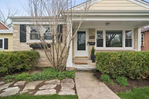 Tiny photo for 775 Broadview Avenue, Highland Park, IL 60035 (MLS # 12620328)