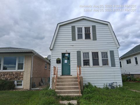 Photo of 2654 W 98th Place, Evergreen Park, IL 60805 (MLS # 12458285)