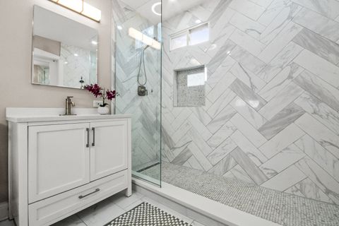 Tiny photo for 2015 Colfax Street, Evanston, IL 60201 (MLS # 12463039)