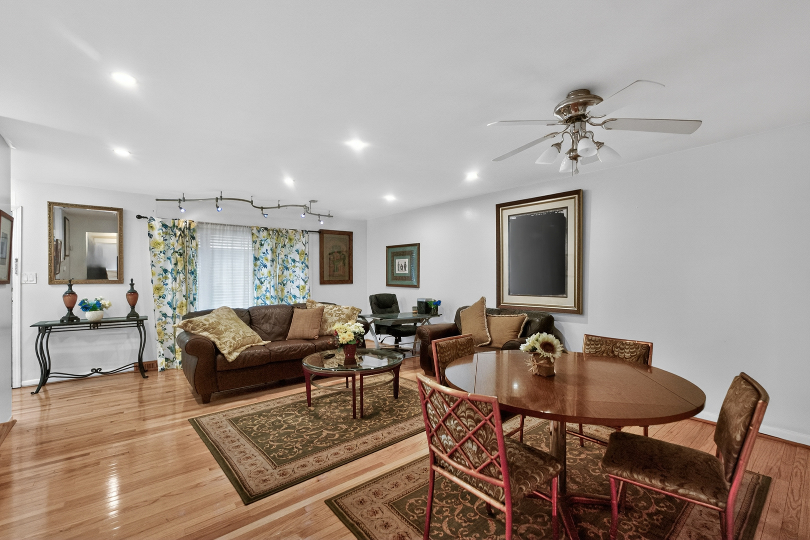 606 South Boulevard D