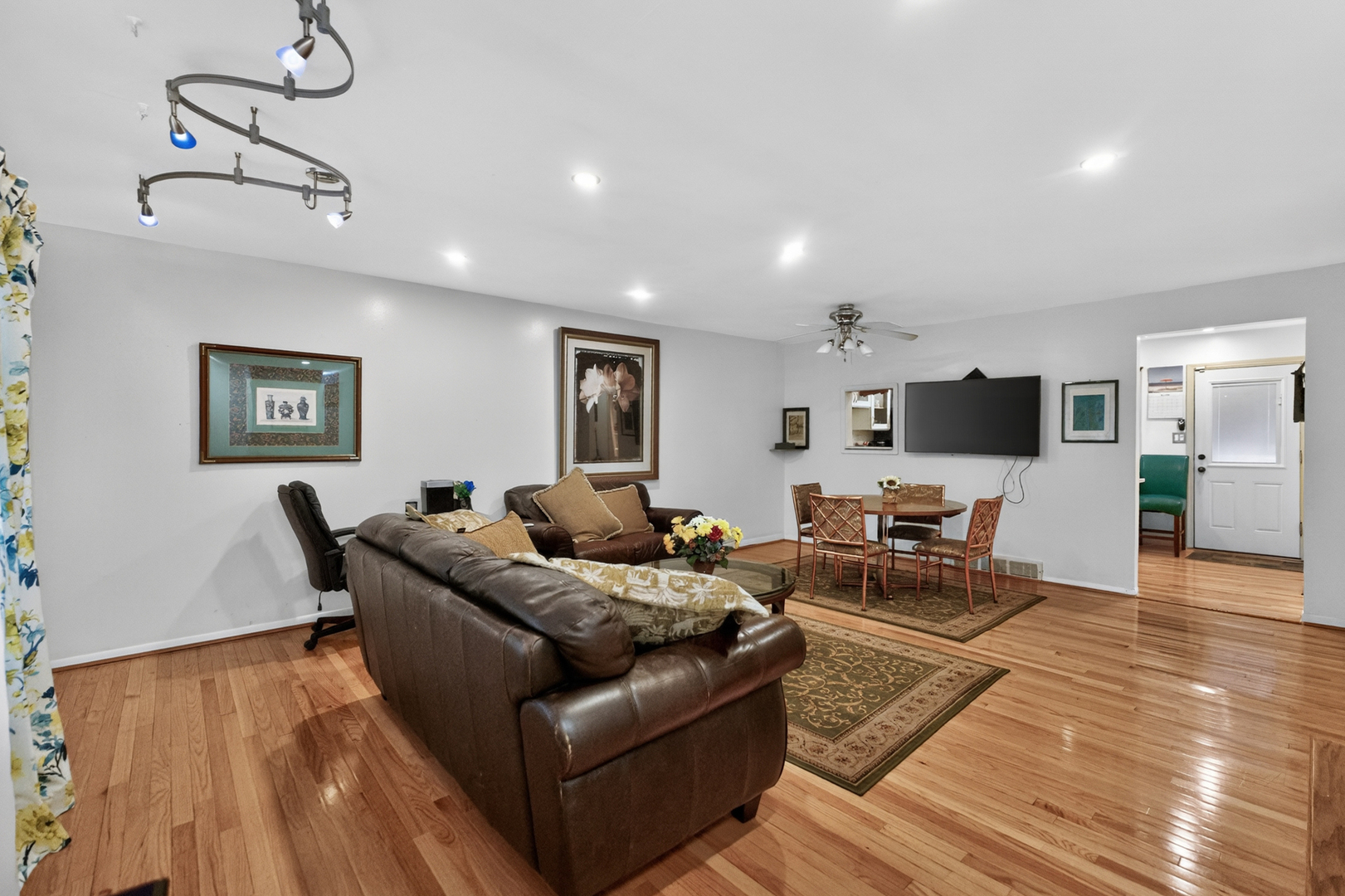 606 South Boulevard D