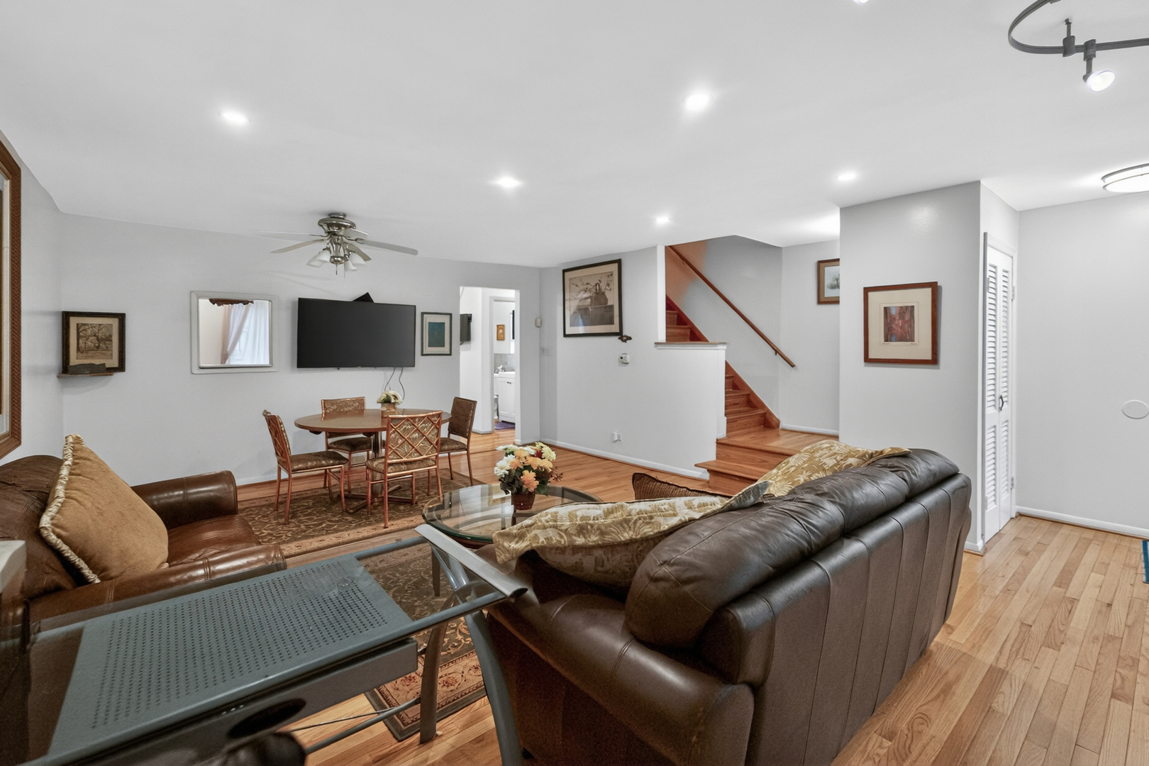606 South Boulevard D