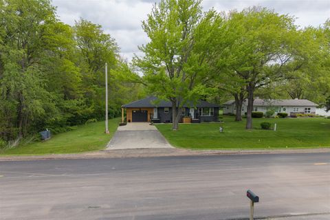 Tiny photo for 7277 E 3000 North Road, Cornell, IL 61319 (MLS # 12621680)