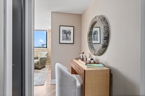 Tiny photo for 2614 N Clybourn Avenue #401, Chicago, IL 60614 (MLS # 12772007)