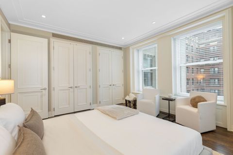 Tiny photo for 159 E Walton Place #9E, Chicago, IL 60611 (MLS # 12570463)