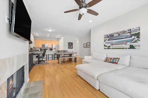 Tiny photo for 1555 W School Street #2B, Chicago, IL 60657 (MLS # 12598333)