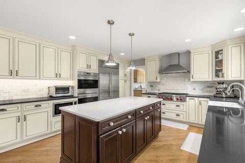 Tiny photo for 119 Saddle Brook Drive, Oak Brook, IL 60523 (MLS # 12647865)