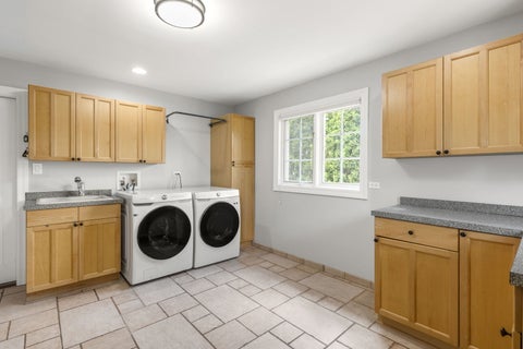 Tiny photo for 119 Saddle Brook Drive, Oak Brook, IL 60523 (MLS # 12647865)