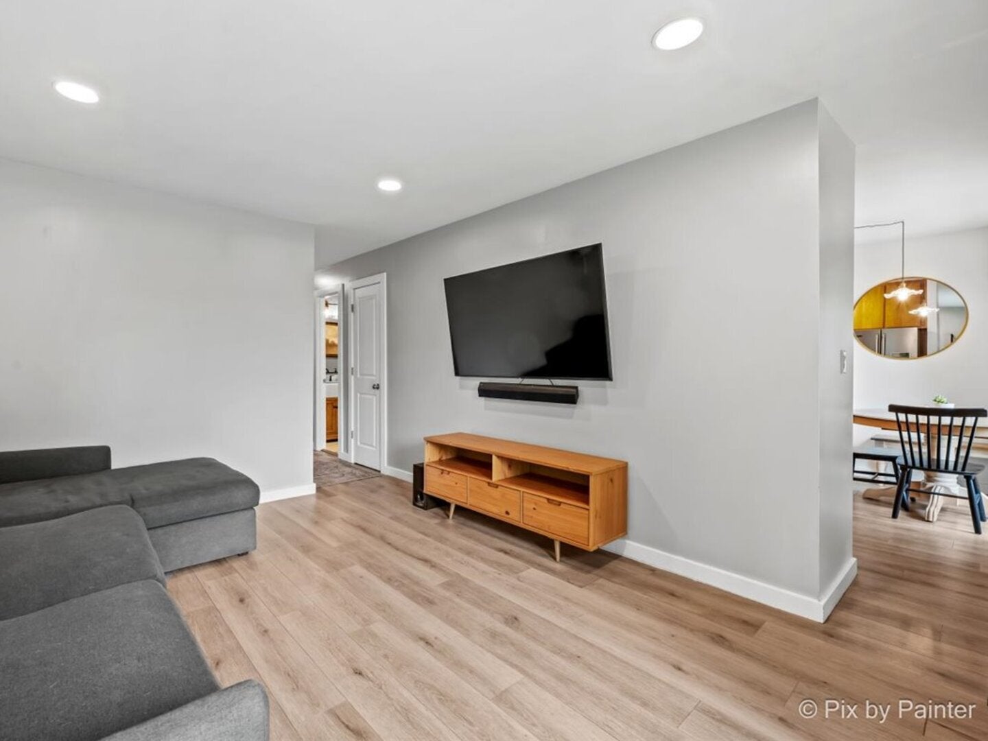 1112 Brentwood Drive