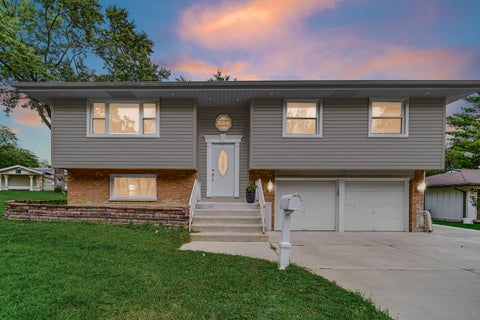 Tiny photo for 515 Falmouth Lane, Schaumburg, IL 60193 (MLS # 12771384)