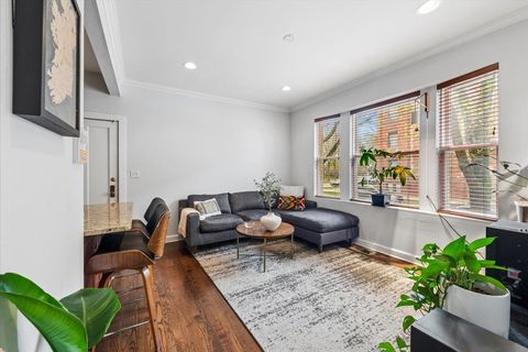 Tiny photo for 2204 W Winona Street #1, Chicago, IL 60625 (MLS # 12616561)