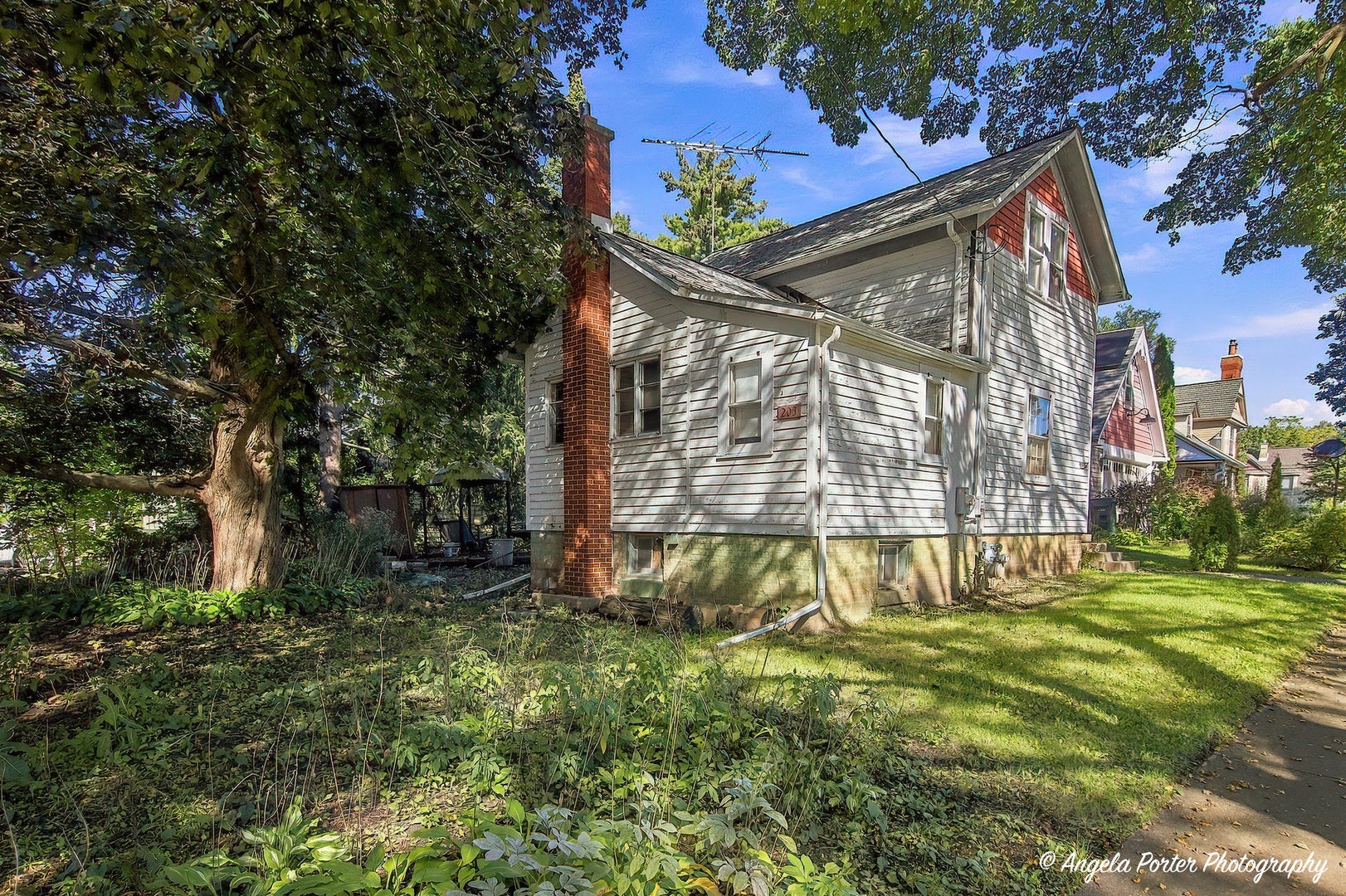 203 N Plum Grove Road