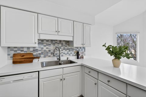 Tiny photo for 99 Ione Drive #B, South Elgin, IL 60177 (MLS # 12589129)