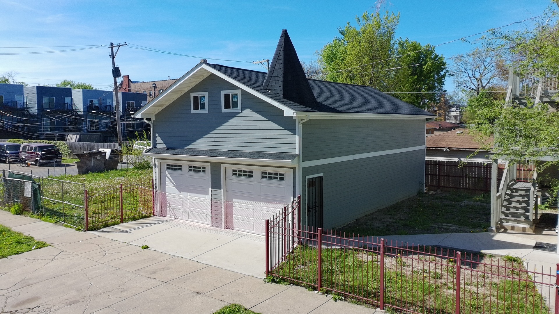 600 N Pine Avenue
