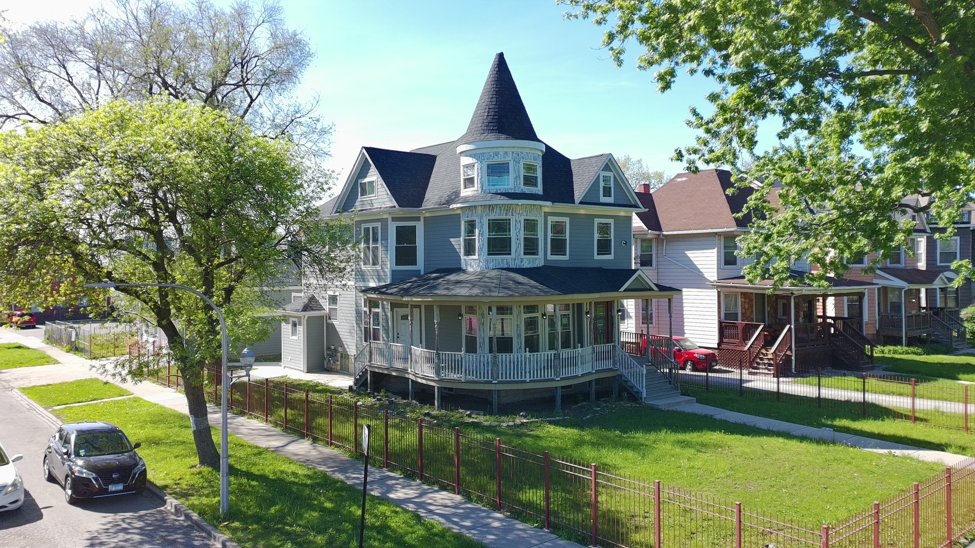 600 N Pine Avenue