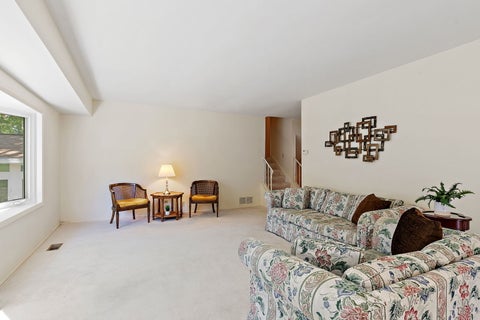 Tiny photo for 1150 Glen Lane, Hoffman Estates, IL 60169 (MLS # 12667659)