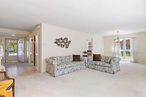 Tiny photo for 1150 Glen Lane, Hoffman Estates, IL 60169 (MLS # 12667659)