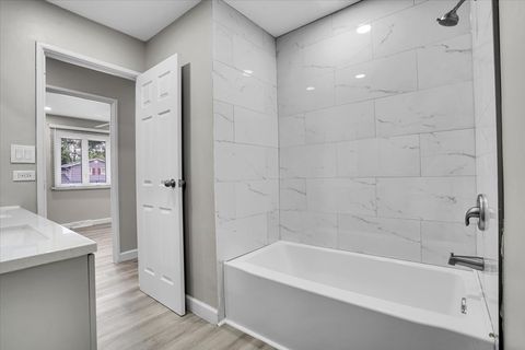 Tiny photo for 4255 Dixon Drive, Hoffman Estates, IL 60192 (MLS # 12692789)