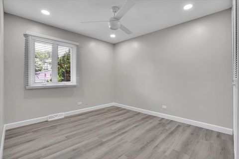 Tiny photo for 4255 Dixon Drive, Hoffman Estates, IL 60192 (MLS # 12692789)