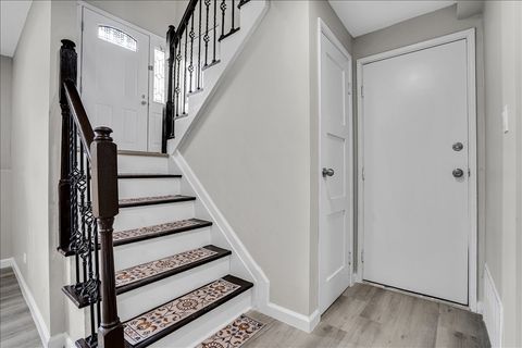 Tiny photo for 4255 Dixon Drive, Hoffman Estates, IL 60192 (MLS # 12692789)