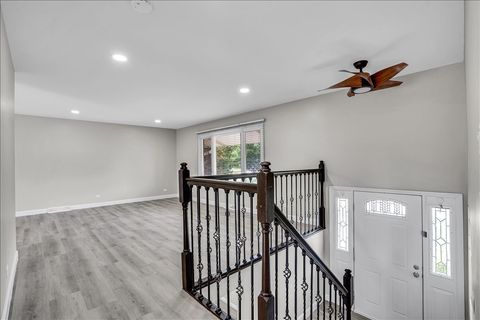Tiny photo for 4255 Dixon Drive, Hoffman Estates, IL 60192 (MLS # 12692789)