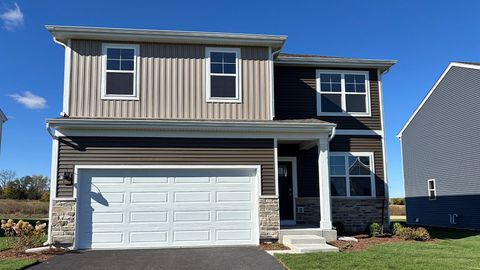 4 beds bed, 2.5 baths bath property at 6555 walnut court, wonder lake, IL 60097