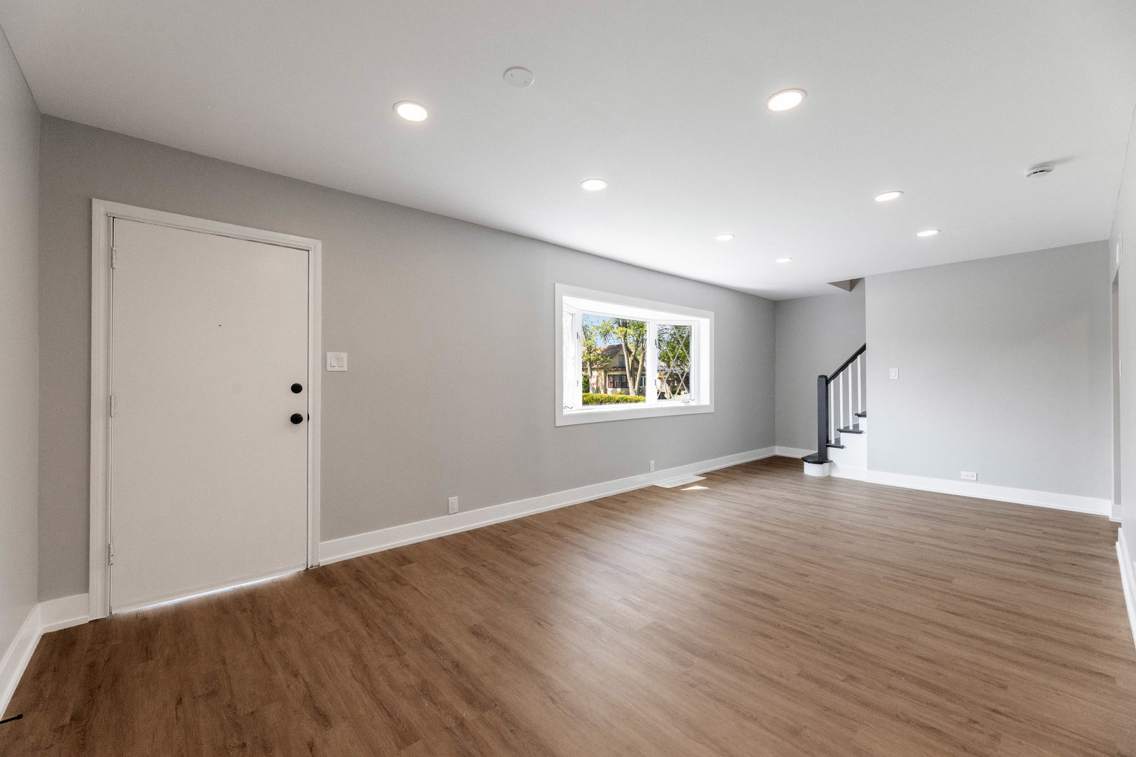 6856 W Crandall Avenue