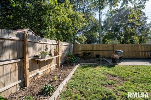 Tiny photo for 516 S 8TH Street, Herrin, IL 62948 (MLS # QC4268082)