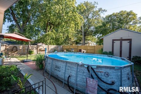 Tiny photo for 516 S 8TH Street, Herrin, IL 62948 (MLS # QC4268082)