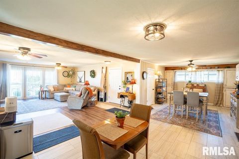 Tiny photo for 516 S 8TH Street, Herrin, IL 62948 (MLS # QC4268082)