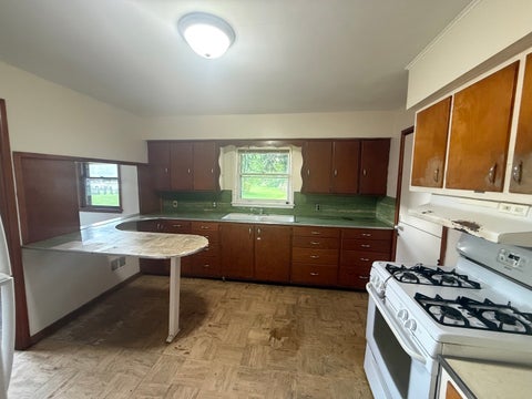 Tiny photo for 618 N Oplaine Road, Gurnee, IL 60031 (MLS # 12781870)